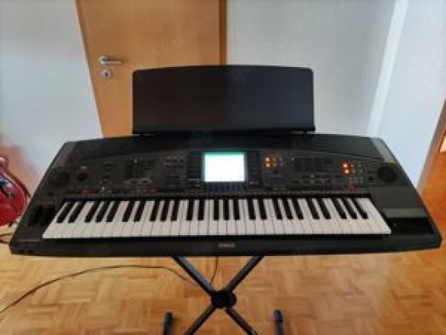 Keyboard Yamaha Portatone PSR-8000 mit Festplatte und ca. 250 Midi-Files - 1